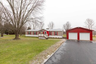 68 Ritchie Rd, Fulton, NY 13069