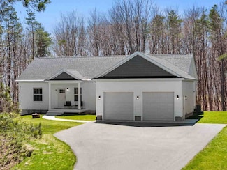 7920 Bay Meadow Dr, Harbor Springs, MI 49740