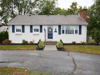 36 Altham St, Swansea, MA 02777