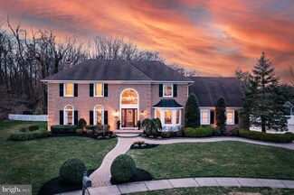 12 Colfax Ln, Hainesport, NJ 08036