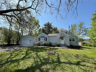 131 W Sullivanville Rd, Horseheads, NY 14845