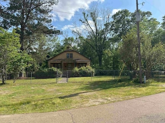 101 McDonald St, SMacKover, AR 71762
