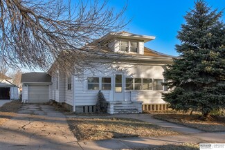 1234 E 6th St, Fremont, NE 68025