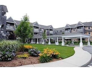 110 Dillingham Ave Unit 202, Falmouth, MA 02540