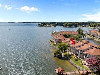 17925 Kings Point Dr Unit F, Cornelius, NC 28031
