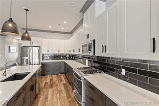 1184 Jeffries Rd Unit 312, Osage Beach, MO 65065