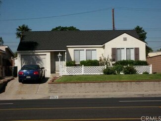 2113 N Buena Vista St, Burbank, CA 91504