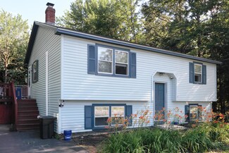 33 Brunelle Ave, Sanford, ME 04073