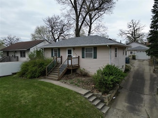 3100 Seneca Ave, Des Moines, IA 50310