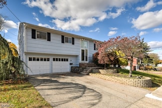 10 Continental Rd, Somerset, NJ 08873