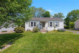 529 Greenwood Ave, Bethlehem, PA 18017