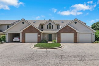 965 Park St Unit 102, Oregon, WI 53575