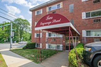 2 Lagrange St Unit 7, West Roxbury, MA 02132
