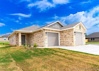 15111 E 38th Place S, Tulsa, OK 74134