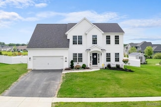 5472 Sycamore Ln, Hamburg, NY 14075