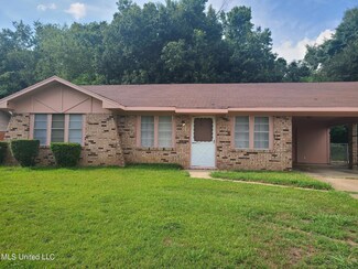 5046 Oak Creek Dr, Jackson, MS 39212