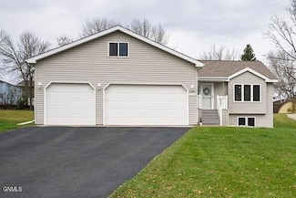 1314 7th Ave SW, Jamestown, ND 58401