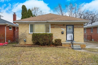 17615 Veronica Ave, Eastpointe, MI 48021