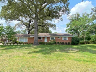 210 Topeka Rd, Pensacola, FL 32514