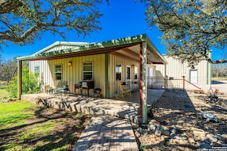 259 Burr Oak Trail, Harper, TX 78631