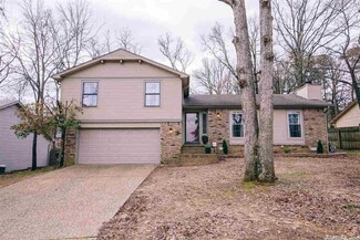 12121 Pleasant Tree Dr, Little Rock, AR 72211