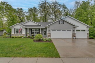 319 Castle Oak Dr, Neenah, WI 54956