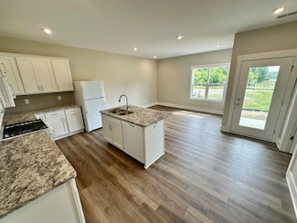874 3rd Ave Unit 12, Lake Odessa, MI 48849