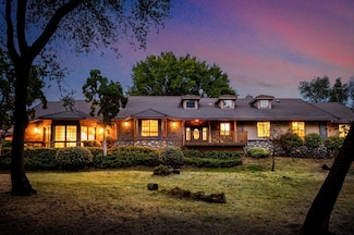 10145 Hayes Dr, Newcastle, CA 95658