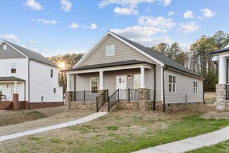 37 Washington St, Dalton, GA 30721