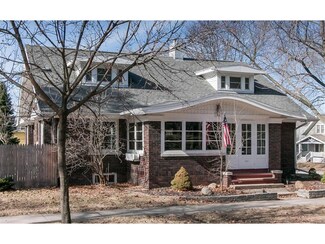 601 19th St SE, Cedar Rapids, IA 52403