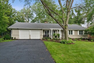 1465 N Western Ave, Lake Forest, IL 60045