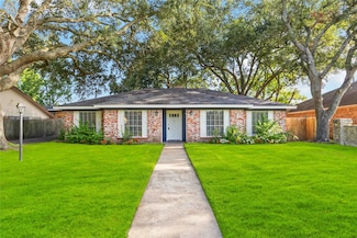 12418 A Bar Dr, Santa Fe, TX 77510
