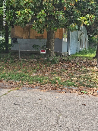 2817 Lytle St, Louisville, KY 40212