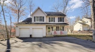 205 Regent St, Bushkill, PA 18324