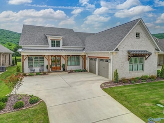 19 Lylas Gate Place SE, Gurley, AL 35748