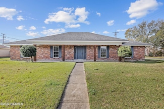 300 Robert Lee Cir, Lafayette, LA 70506
