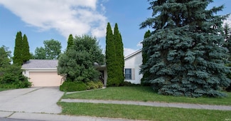 1401 Town St, Kendallville, IN 46755