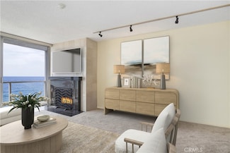 615 Esplanade Unit 302, Redondo Beach, CA 90277