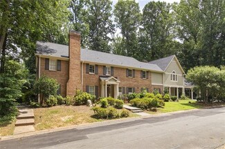2511 Montrose Ct, Charlotte, NC 28207