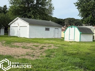 704 S Wooster St, Algona, IA 50511