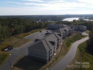 180 Water Dr Unit 119, Hickory, NC 28601