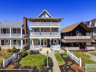11 Pitman Ave, Ocean Grove, NJ 07756