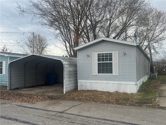 11056 Leader Rd, Chardon, OH 44024