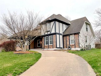 10701 Walmer St, Leawood, KS 66211