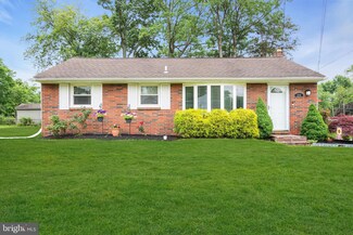 28 1st Ave, Pemberton, NJ 08068