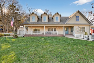 176 Old Norwich Rd, Quaker Hill, CT 06375