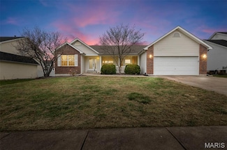 7 Cherokee Sunset Ct, O Fallon, MO 63366