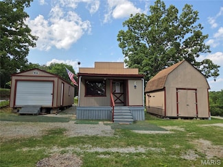 6042 Donna Dr, Goose Creek Lake, MO 63036