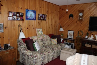 10 Tremblay Ave, Plattsburgh, NY 12901