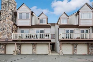 209 Woods Edge Dr Unit 209, Succasunna, NJ 07876